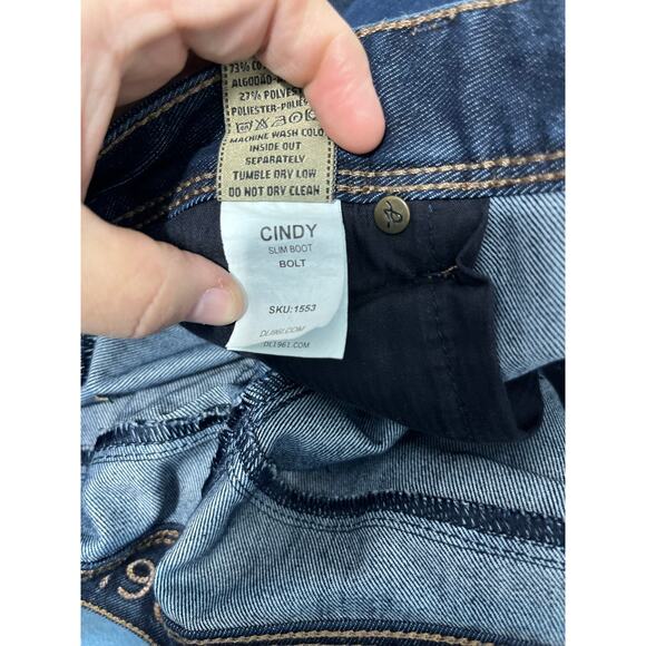 DL1961 Cindy Slim Bootcut Jeans Size 31 Dark Wash Low Rise Western Rodeo - Picture 9 of 9